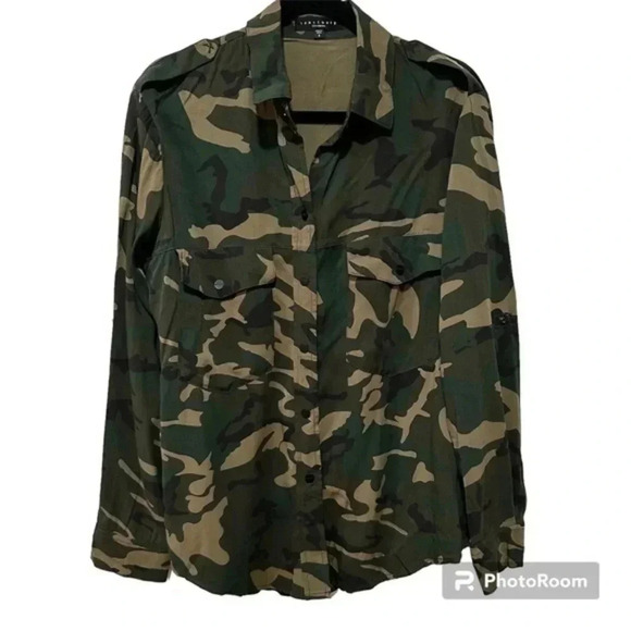 Sanctuary camo button down shirt Small - Picture 1 of 10